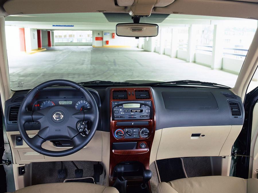  Nissan Terrano II 3-Door 1999 года  (фото 19 из 20)